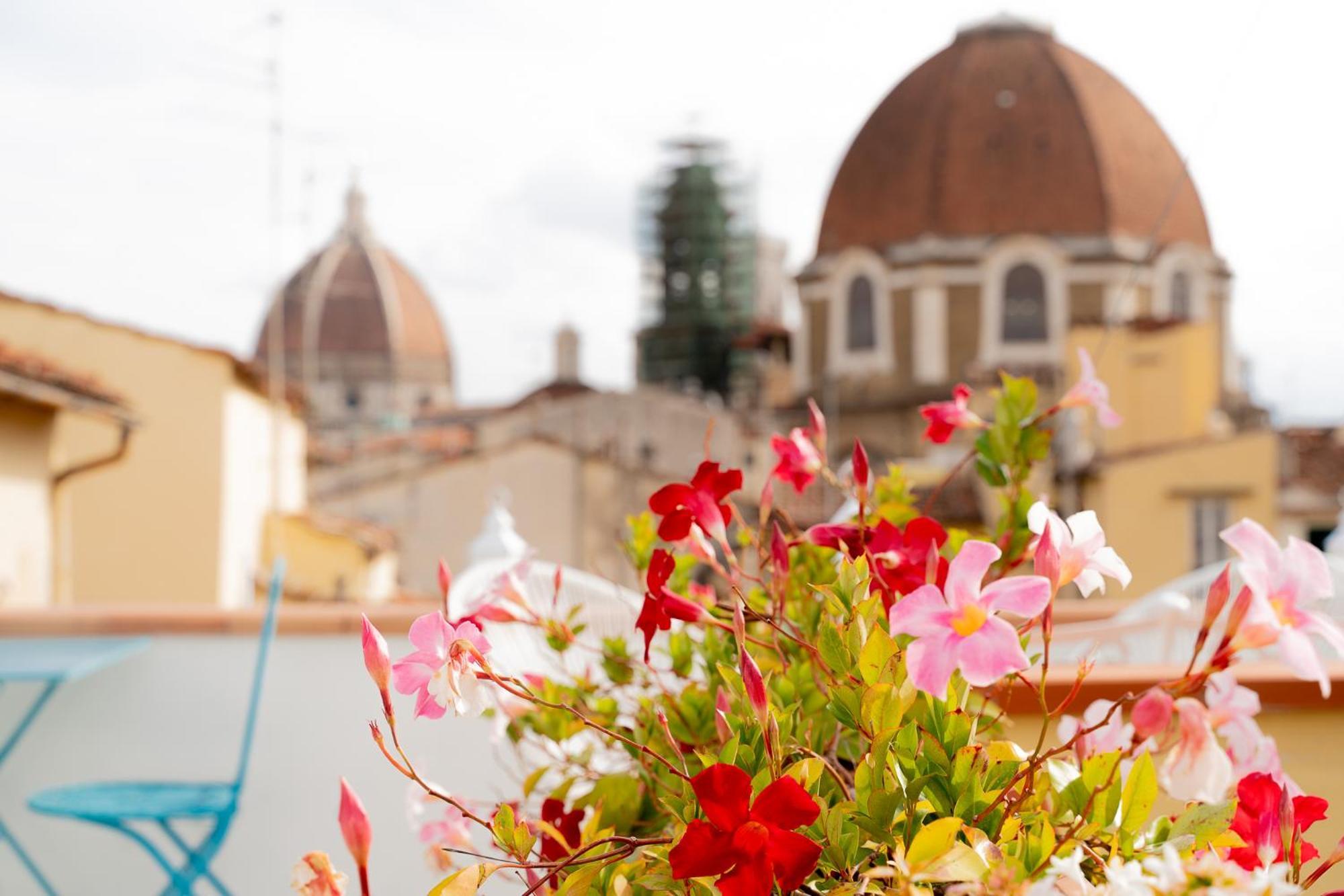 The Florence Dream Terrace - Elena Grey Room photo
